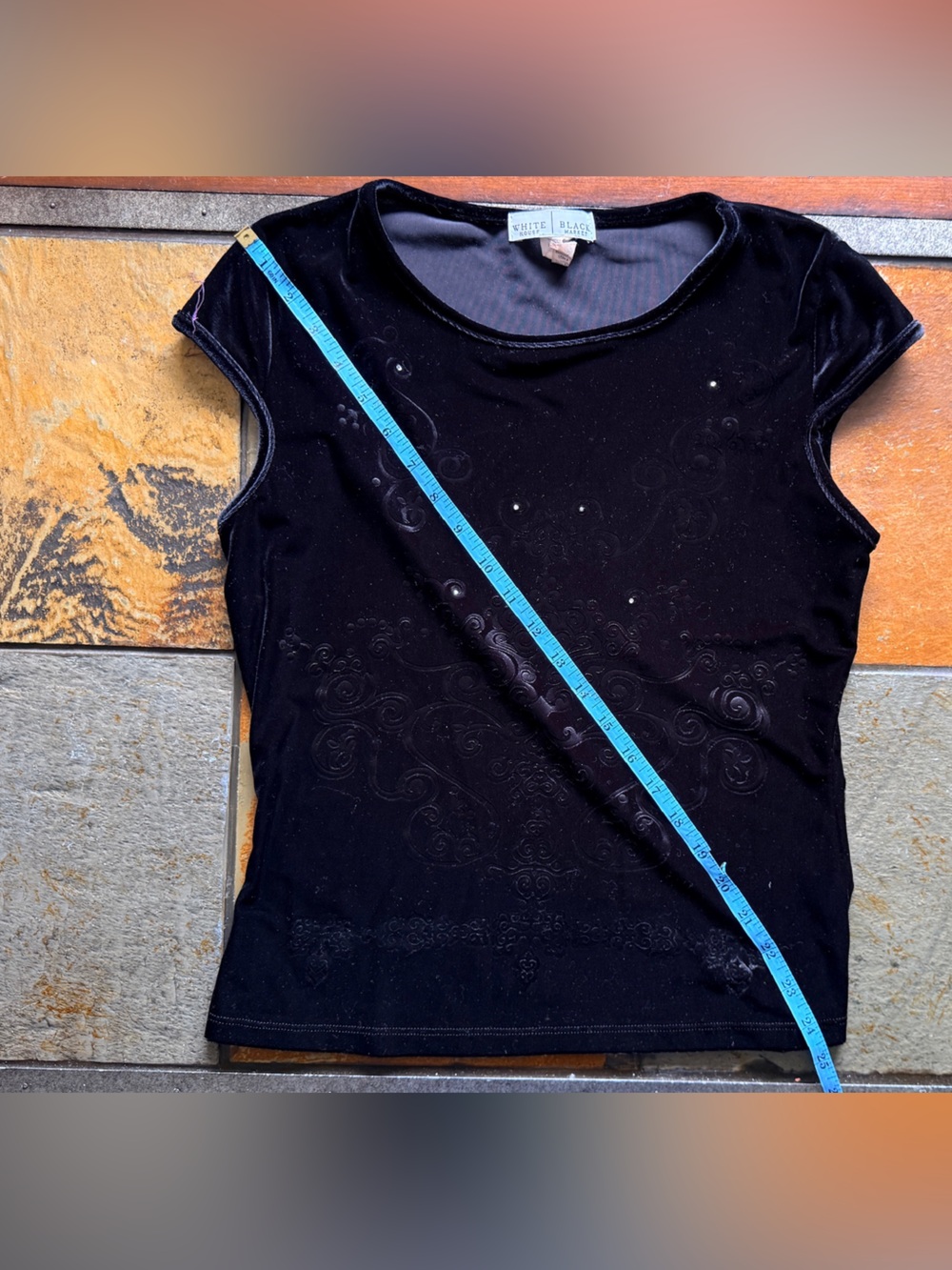 White House black market M velour black/purple short sleeve luxury rhinestone